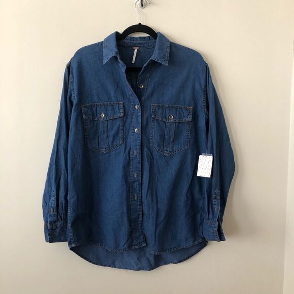 NWT-FREE People Denim “Seventies” Top - Picture 2 of 6